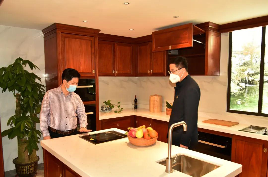 東成紅木 東成紅木